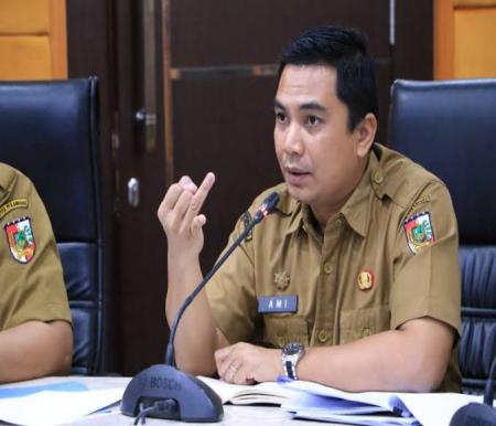 Kepala Disperindag Kota Pekanbaru, Zulhelmi Arifin gelar GPM antisipasi gejolak harga sembako (foto/int)
